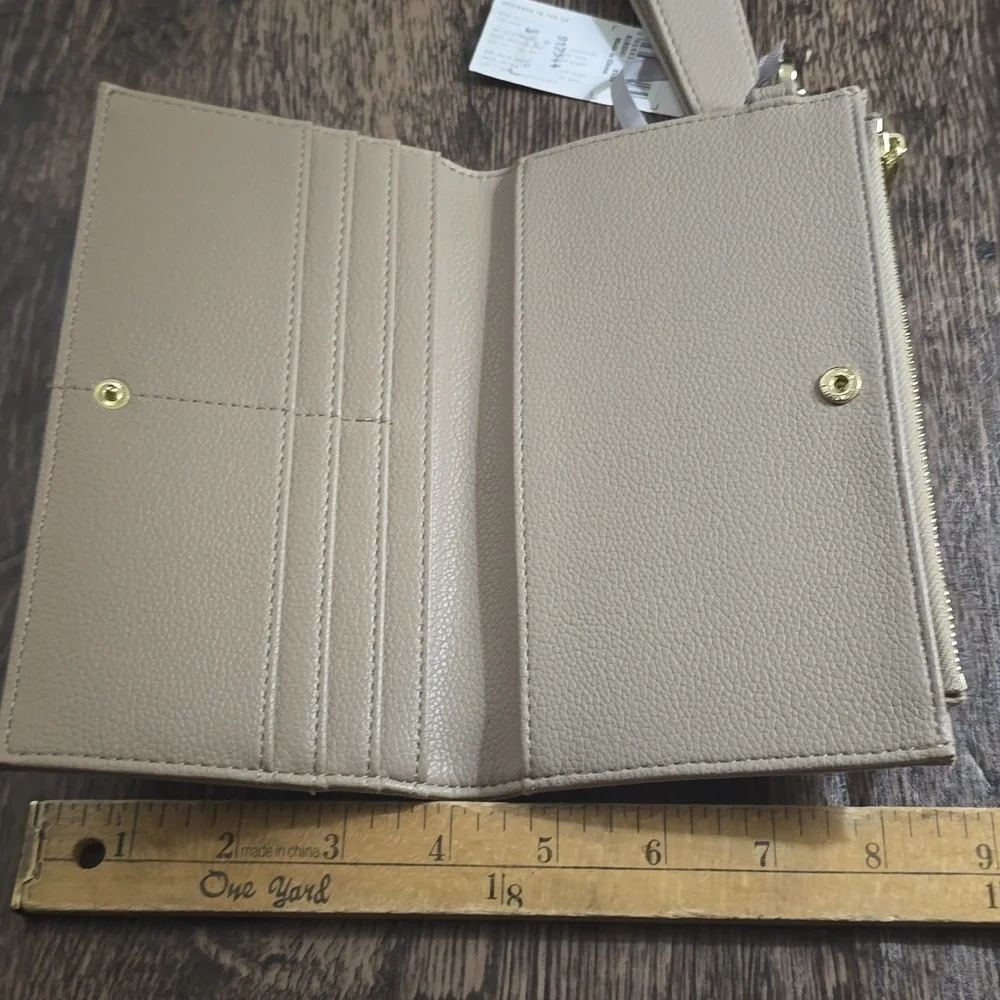 KATIE LOXTON Beige Leather‎ Wristlet Clutch New Gold Hardware